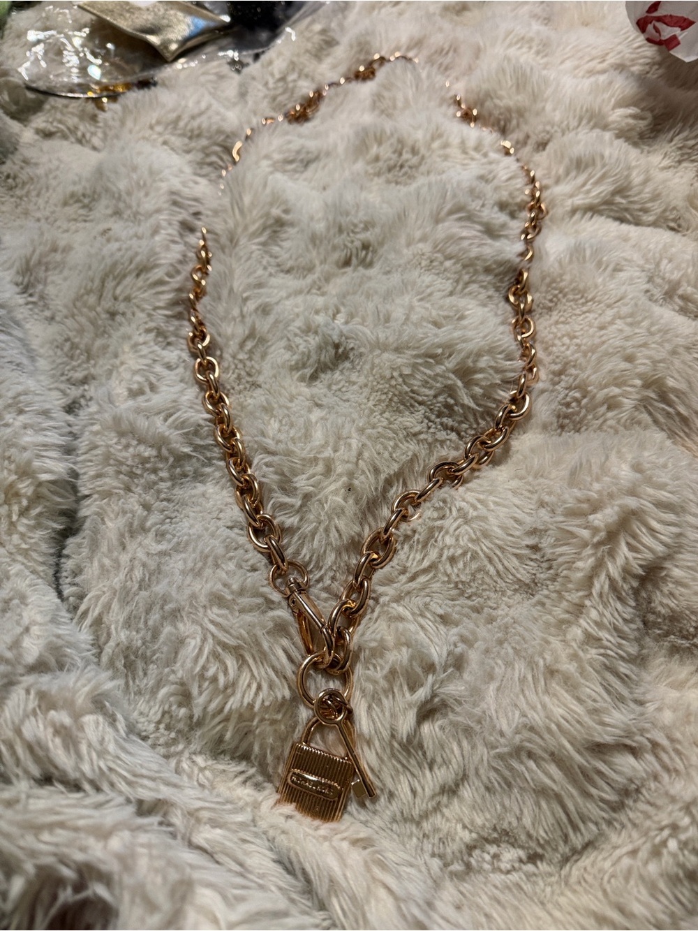Michael Kors Rose Gold Chain belt, jJuicy Couture necklace and cuff bracelet - Picture 2 of 8